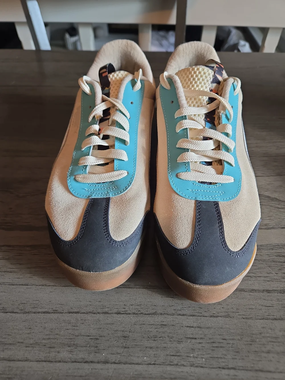 Puma Men’s Beige Suede Runner with White Formstrip
